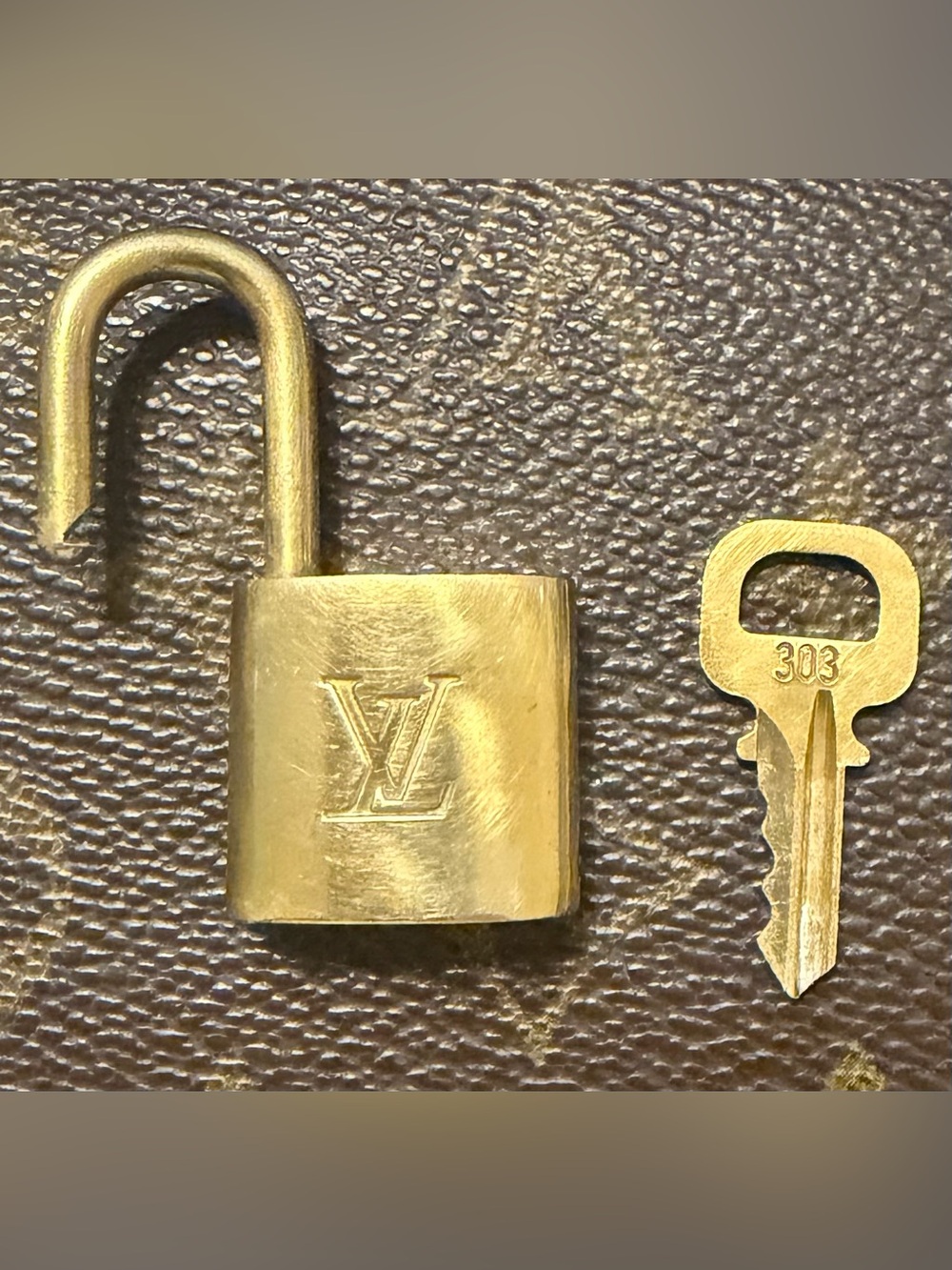 Authentic Louis Vuitton Brass Padlock AND Key #303